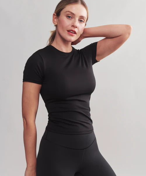 RHONE - ULTIMATE LAYER TEE