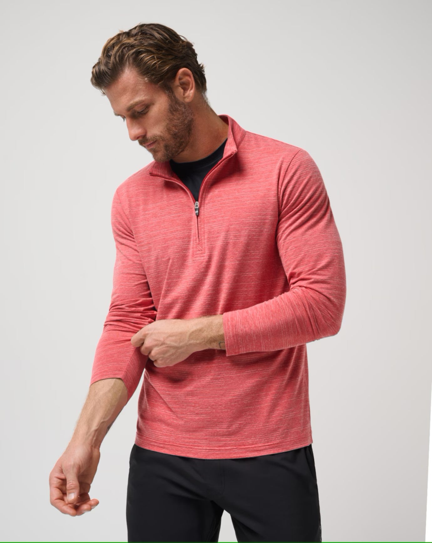 TRAVIS MATHEW - The HEATER QUARTER ZIP
