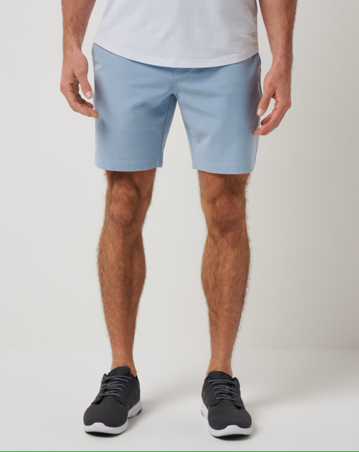 TRAVIS MATHEW - TECH CHINO SHORT 8IN