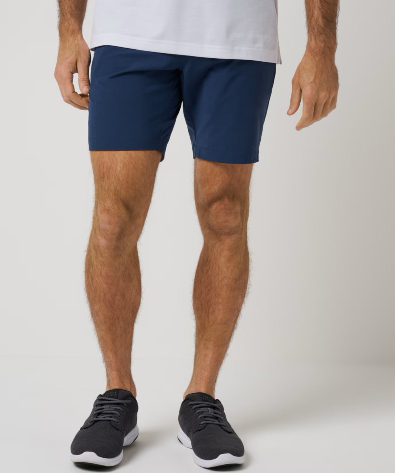 TRAVIS MATHEW - TECH CHINO SHORT 8IN