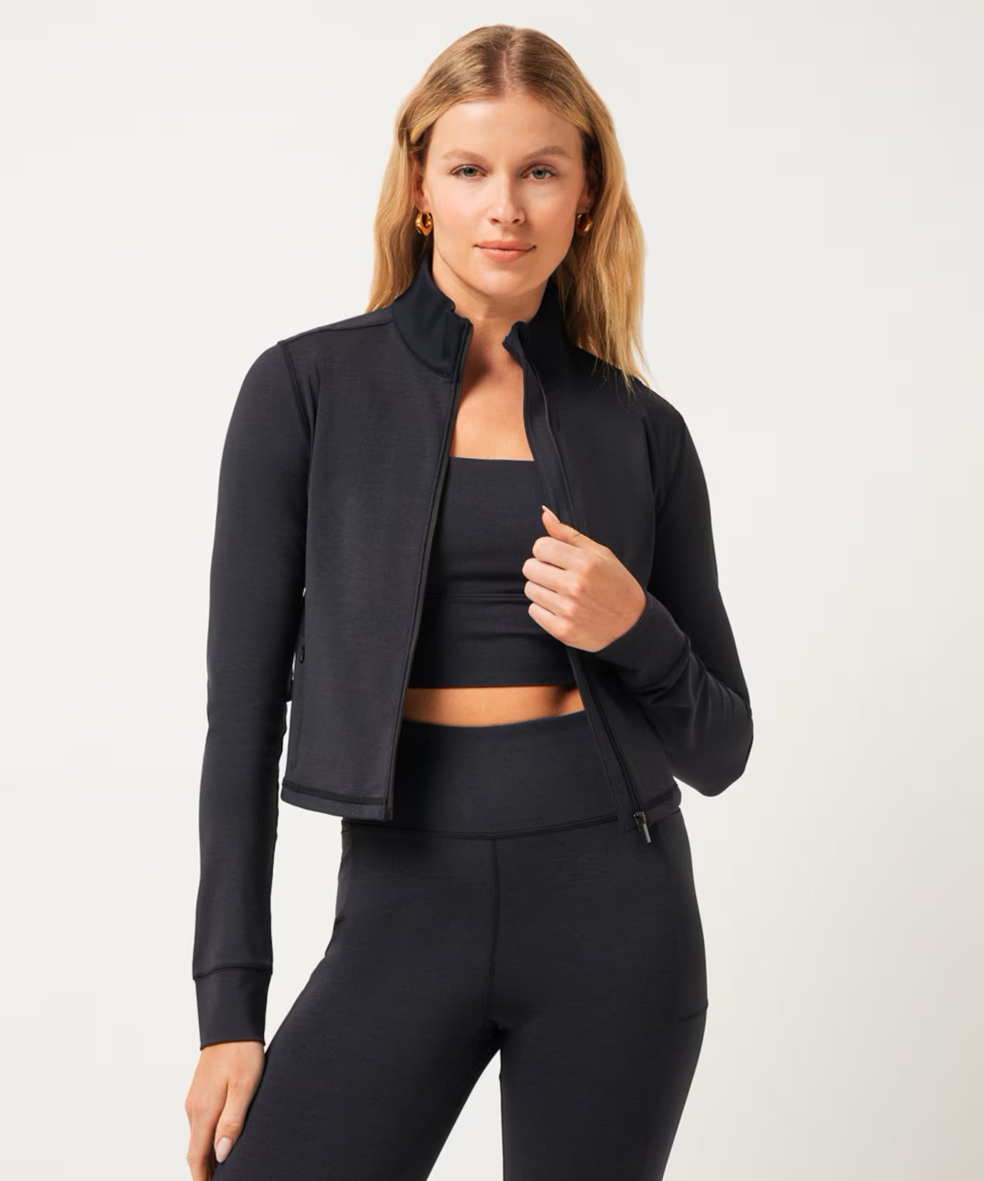TRAVIS_MATHEW_-_Women_s_Full_Zip_Moveknit_-_Black.jpg