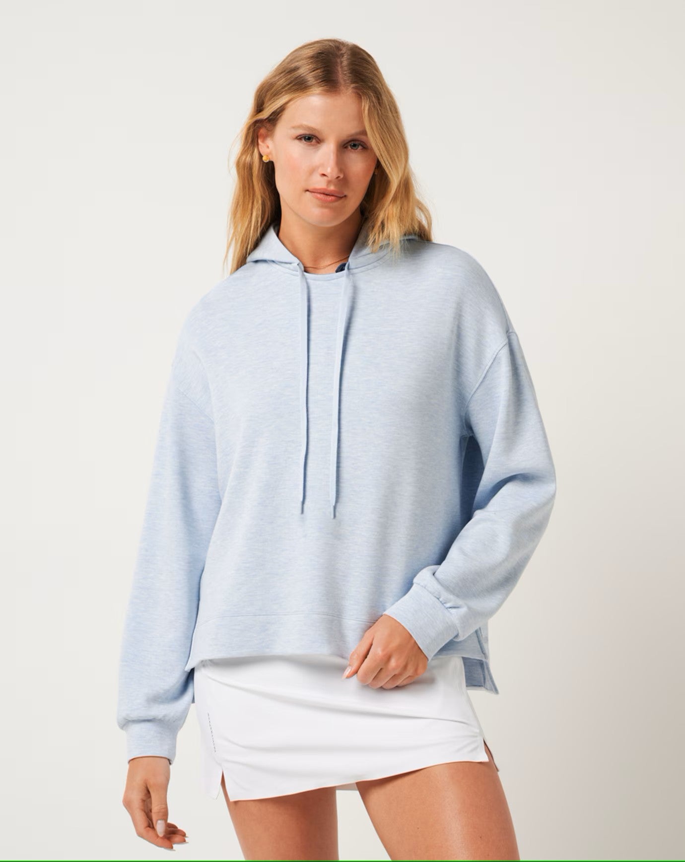 TRAVIS MATHEW - SKYLOFT SOFT HOODIE